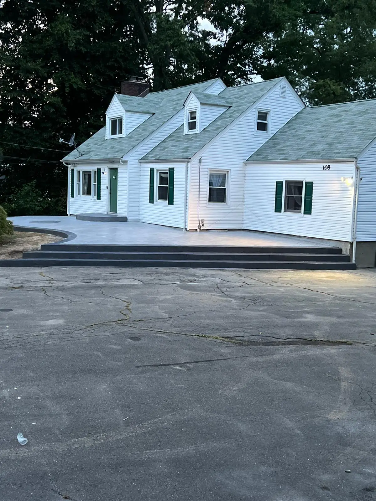 Custom decorative concrete texture with artistic finish in New Jersey